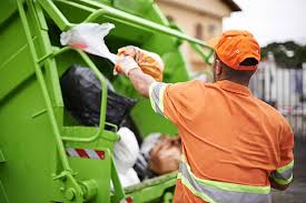 Best Construction Debris Removal  in Marshall, MN